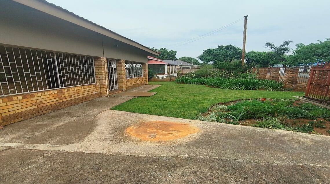 3 Bedroom House for Sale in Potchefstroom Central MyPotch.co.za