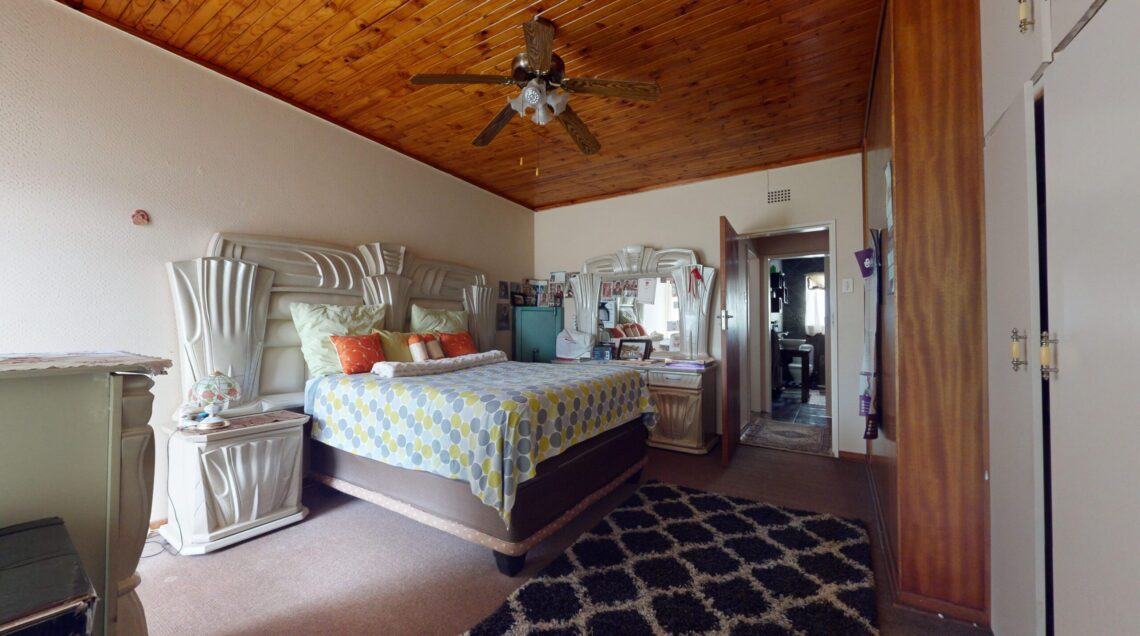 2 Bedroom Apartment / Flat for Sale in Potchefstroom Central