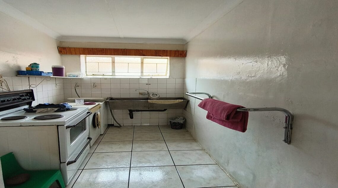 6 Bedroom House for Sale in Potchefstroom Central