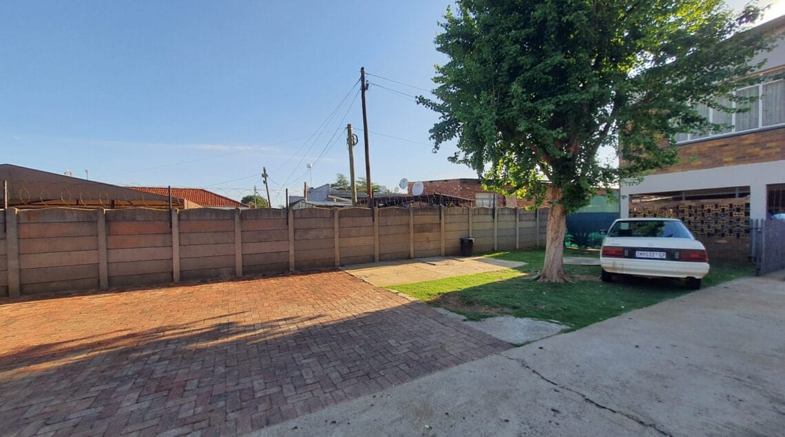 4 Bedroom Townhouse For Sale in Potchefstroom Central
