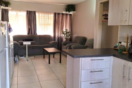 2 Bedroom Apartment For Sale in Die Bult