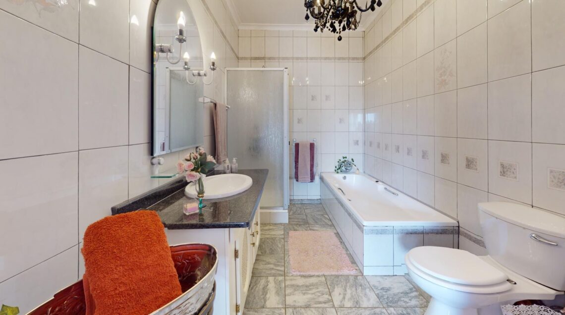 6 Bedroom House for Sale in Van Der Hoff Park Potchefstroom