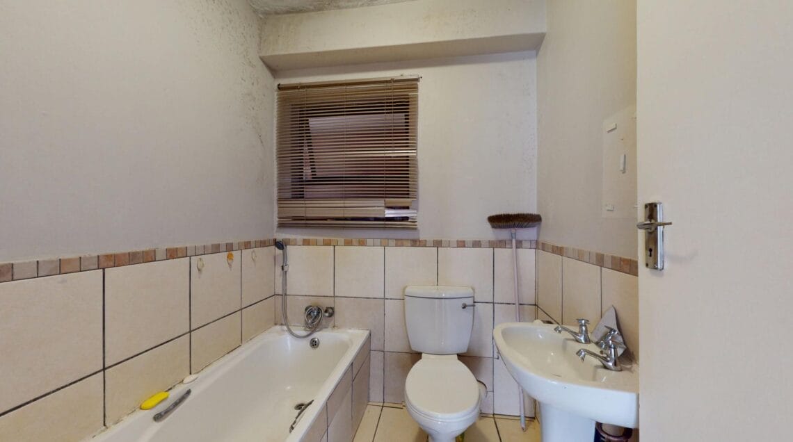 2 Bedroom Apartment / Flat for Sale in Potchefstroom Central
