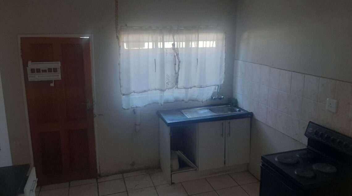 2 Bedroom Apartment / Flat for Sale in Potchefstroom Central