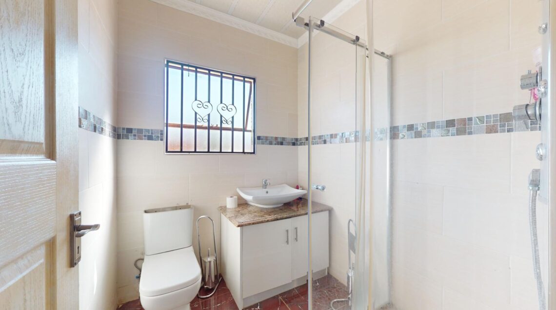 5 Bedroom Home for Sale in Dassie Rand Potchefstroom