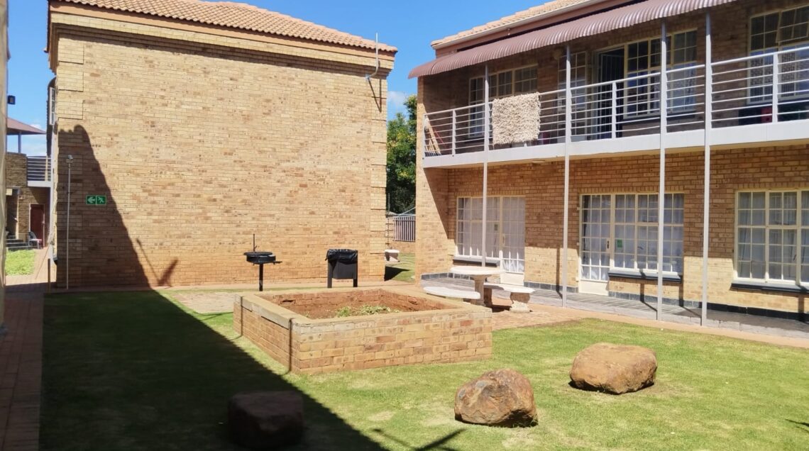 0.5 Bedroom Apartment / Flat for Sale in Dassie Rand Potchefstroom