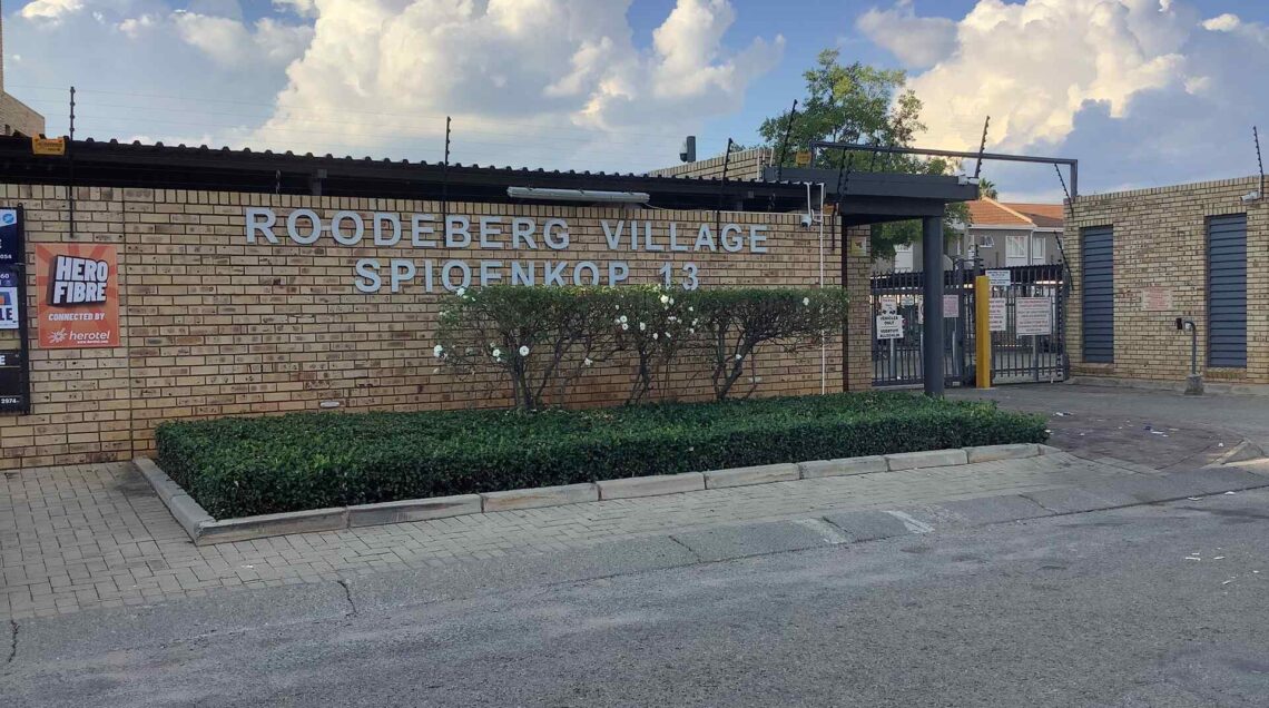 1 Bedroom Apartment / Flat for Sale in Kannoniers Park Potchefstroom